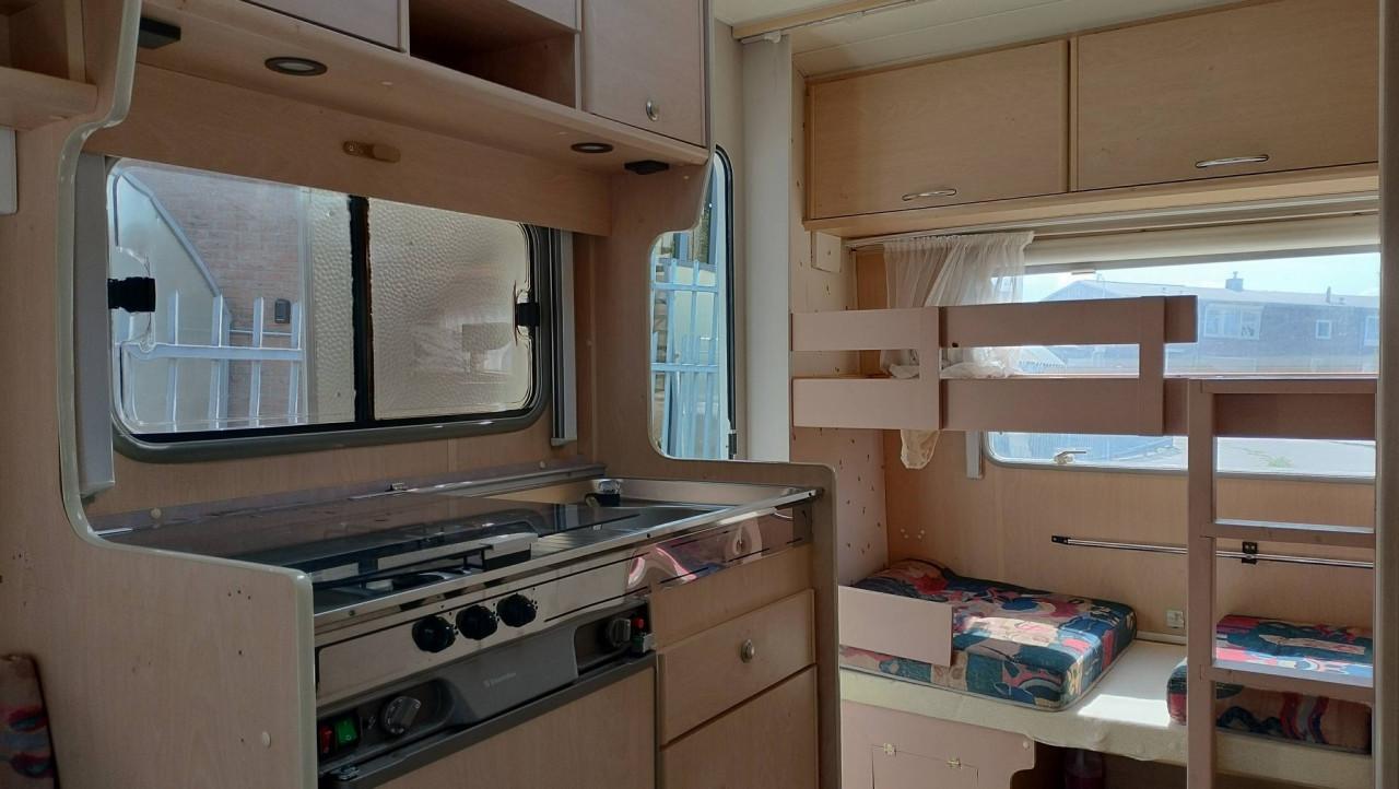 Beyerland 390 met STAPELBED