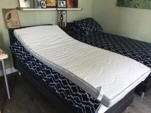Twee matrassen 90 x 210