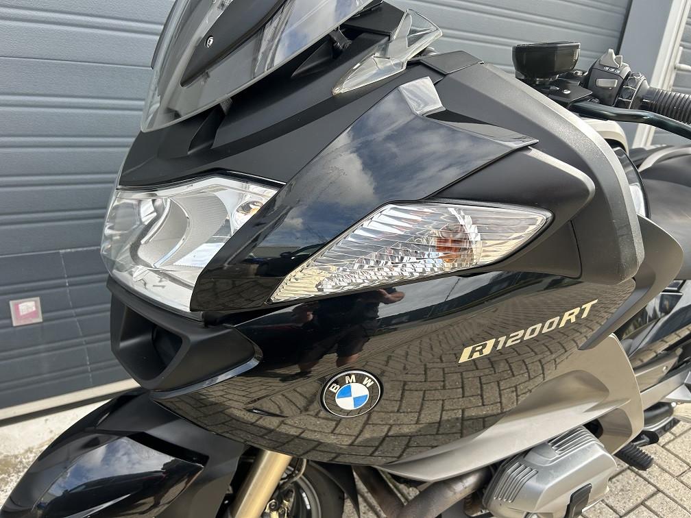 BMW R1200RT uit 2013 met 70dkm, 1e eig, full option, rijklaar mee €5250,-