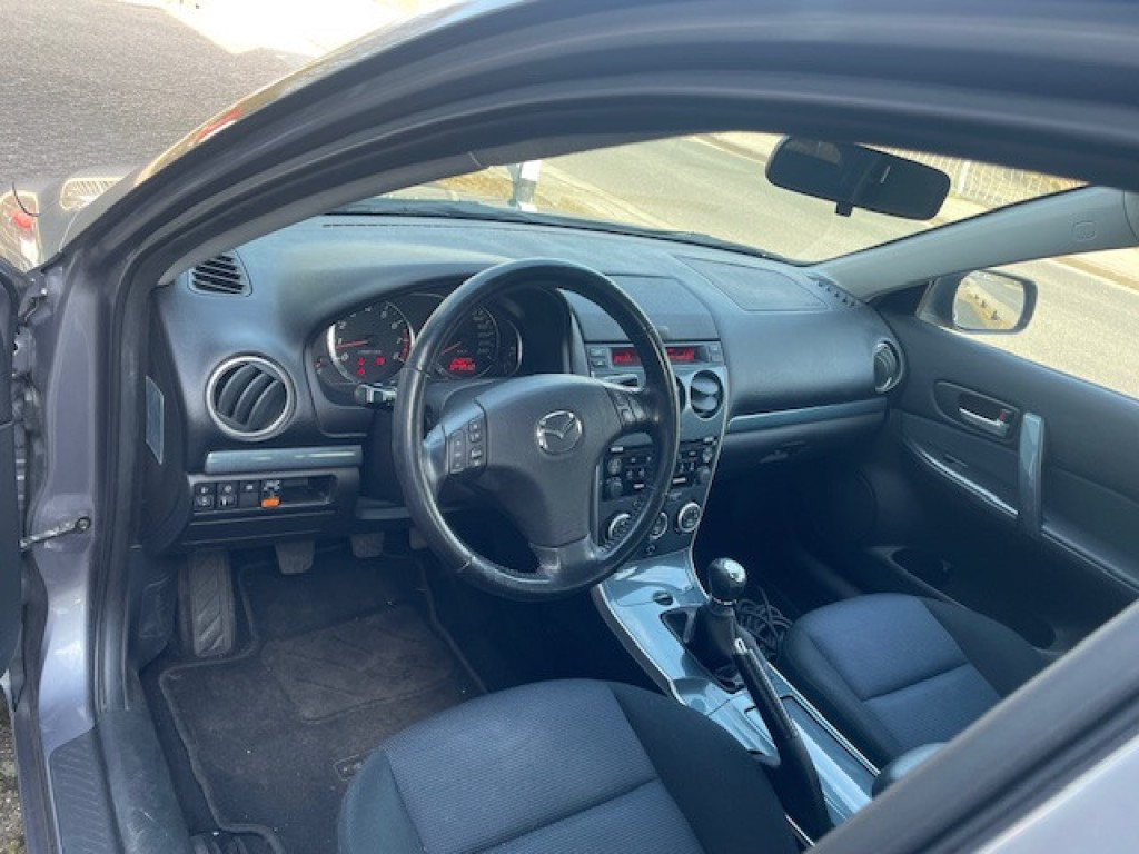 Mazda 6 2.0i