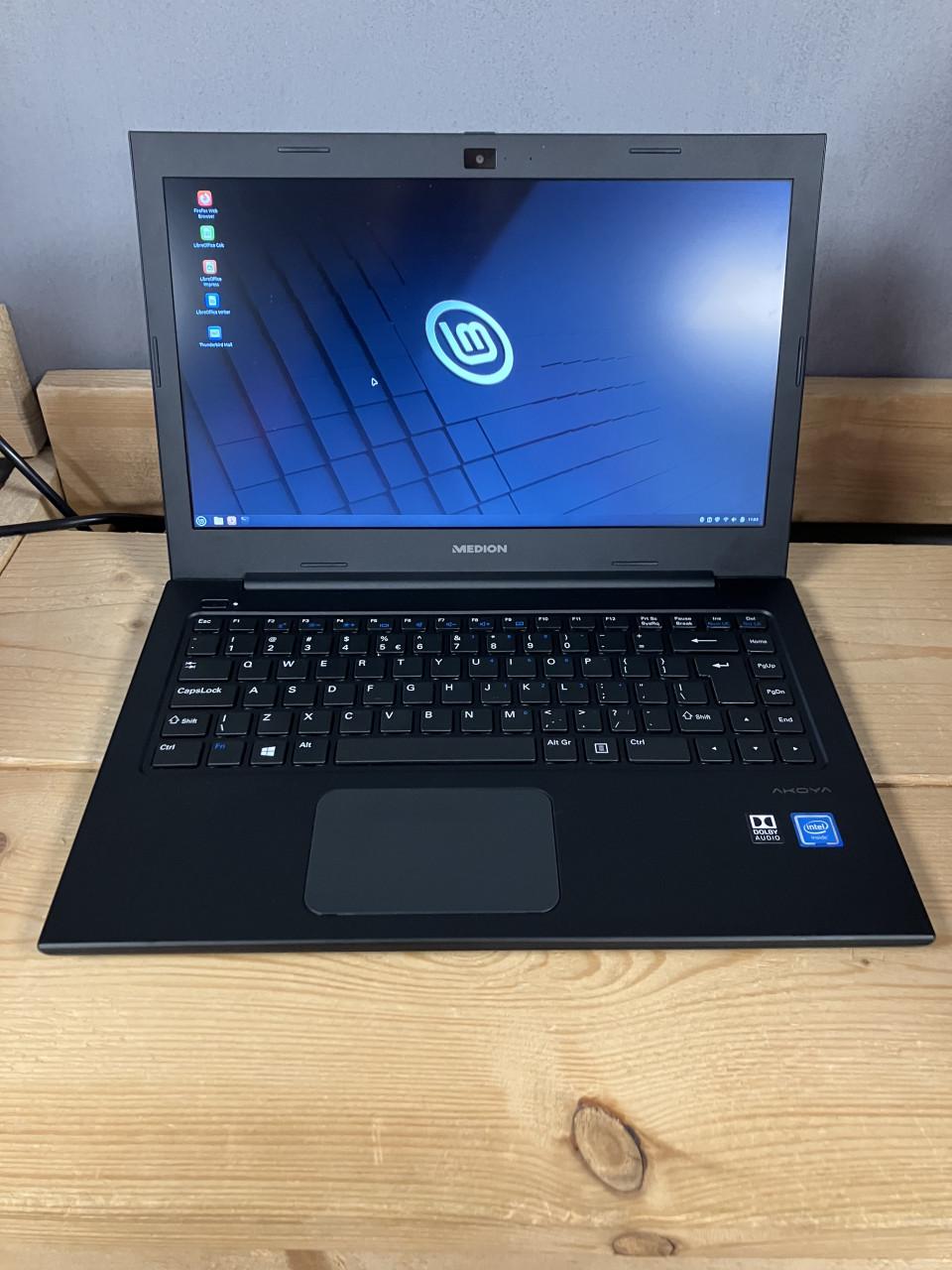 Medion Akoya 14,1" N3060 / 4GB / 64GB / Linux Mint 22.3