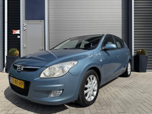 Hyundai I30 1.6i Dynamic Luxe/156.000/NAP/Vol jaar APK/Airco