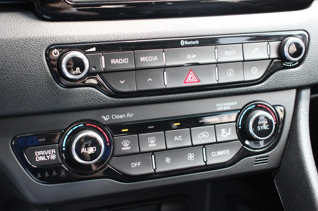 Kia Niro 1.6 gdi hybrid dynamicline | stoelverwarming | acc | achteruitrijc