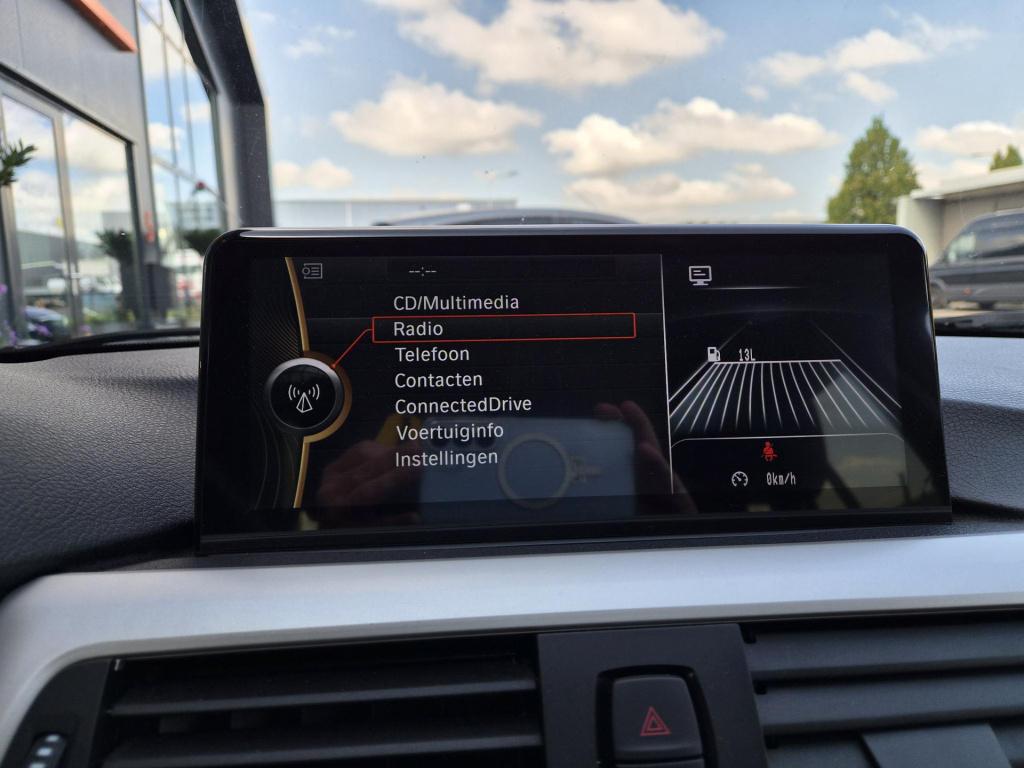 BMW 3-serie touring 320i executive