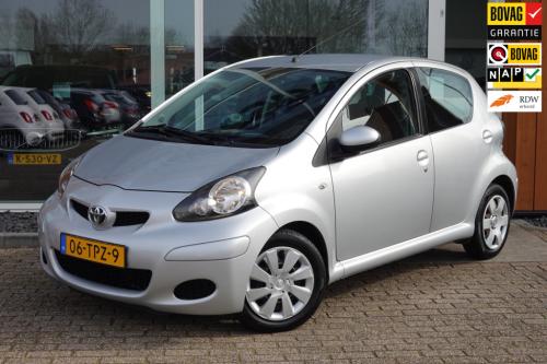 Toyota Aygo 1.0-12v comfort navigator