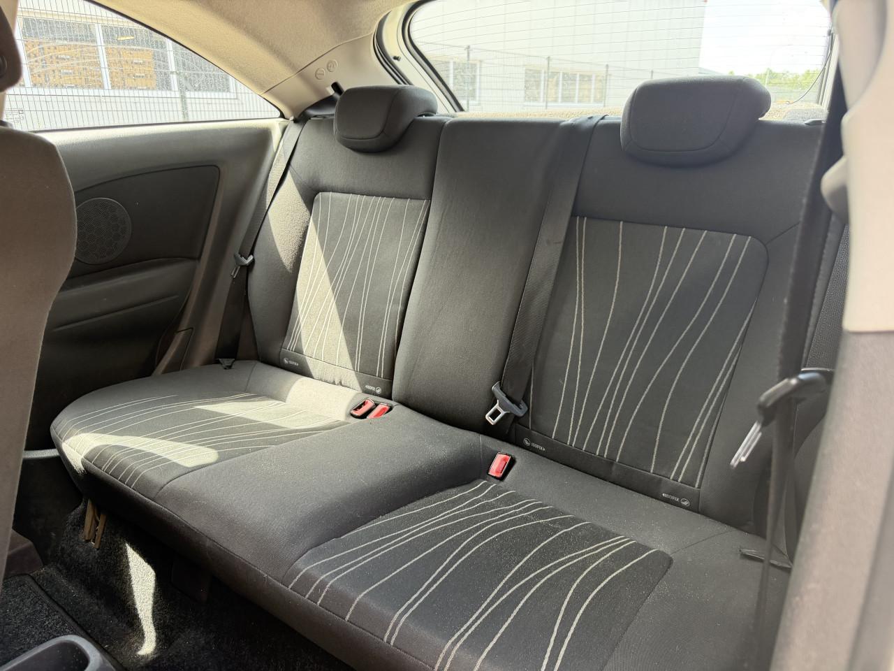 Opel Corsa 1.4 16V 66KW 3DRS 2008 Zilver Airco Apk Cruise Nap