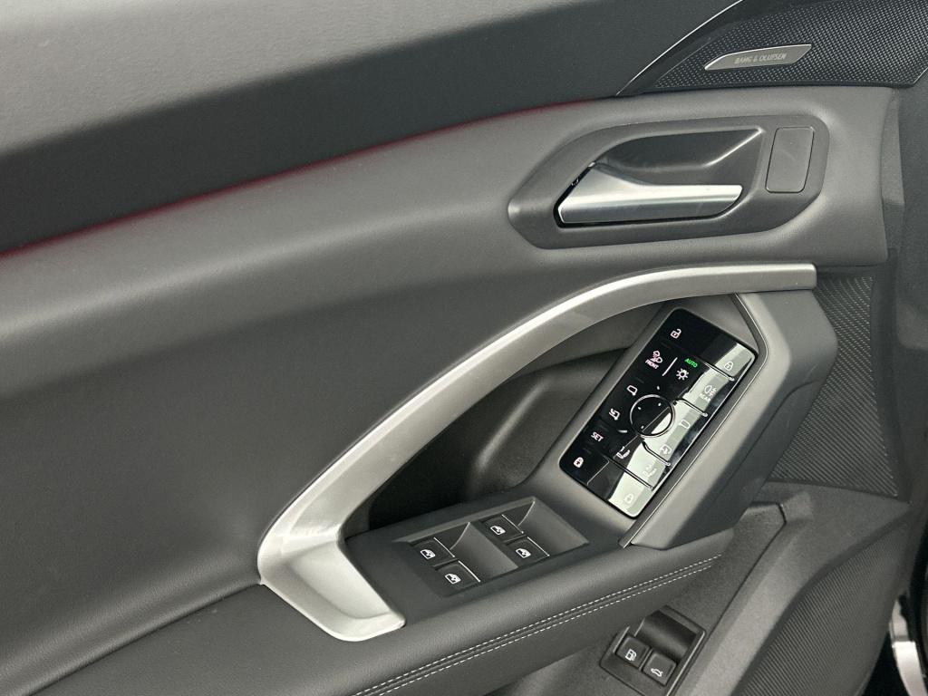 Audi Q5 s edition competition e-hybrid 270 kw / 367 pk suv
