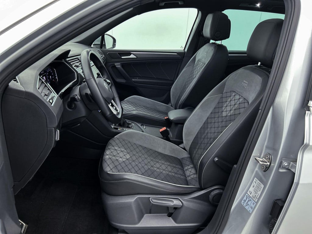 Volkswagen Tiguan 1.5 tsi r-line | automaat | lmv | panorama dak | climate 