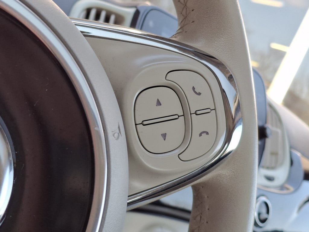 Fiat 500 1.2 lounge | airco | cruise | pano | leder