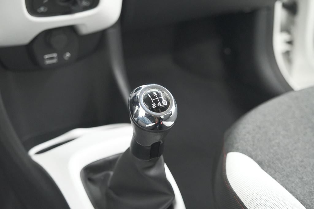 Citroen C1 1.0 vti feel | airco | bluetooth radio | getint glas | 5 deurs