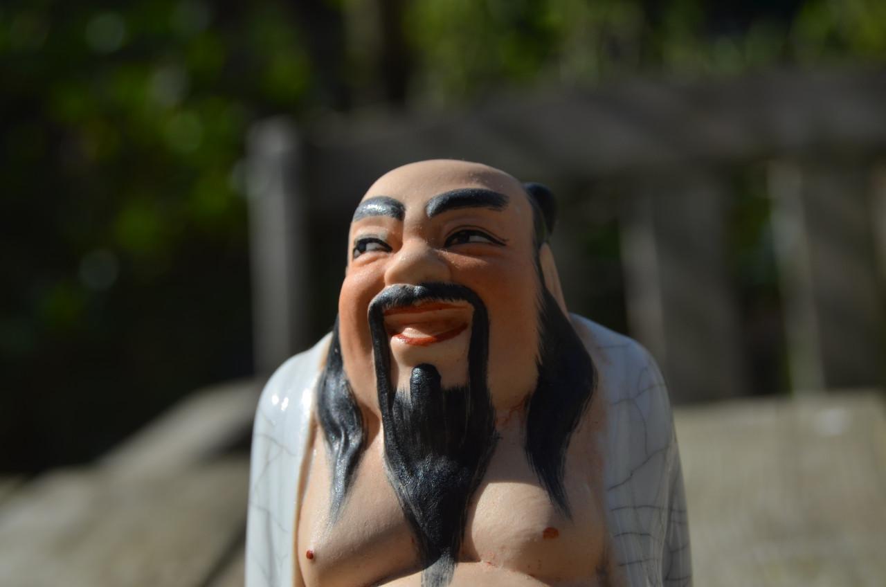 2 Beeldjes zgn. 'Immortals' China, laat 20e eeuw. Prima cond.