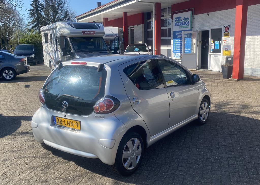 Toyota Aygo 1.0 12v vvt-i access | airco, parrot, incl. 3 maanden garantie,