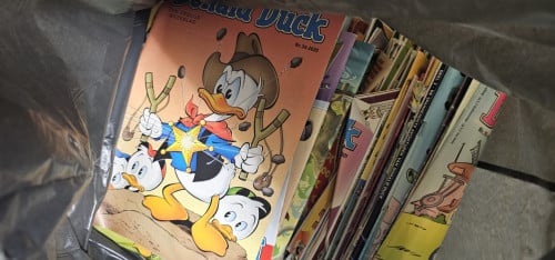 Donald ducks , 4 zakken alles door elkaar