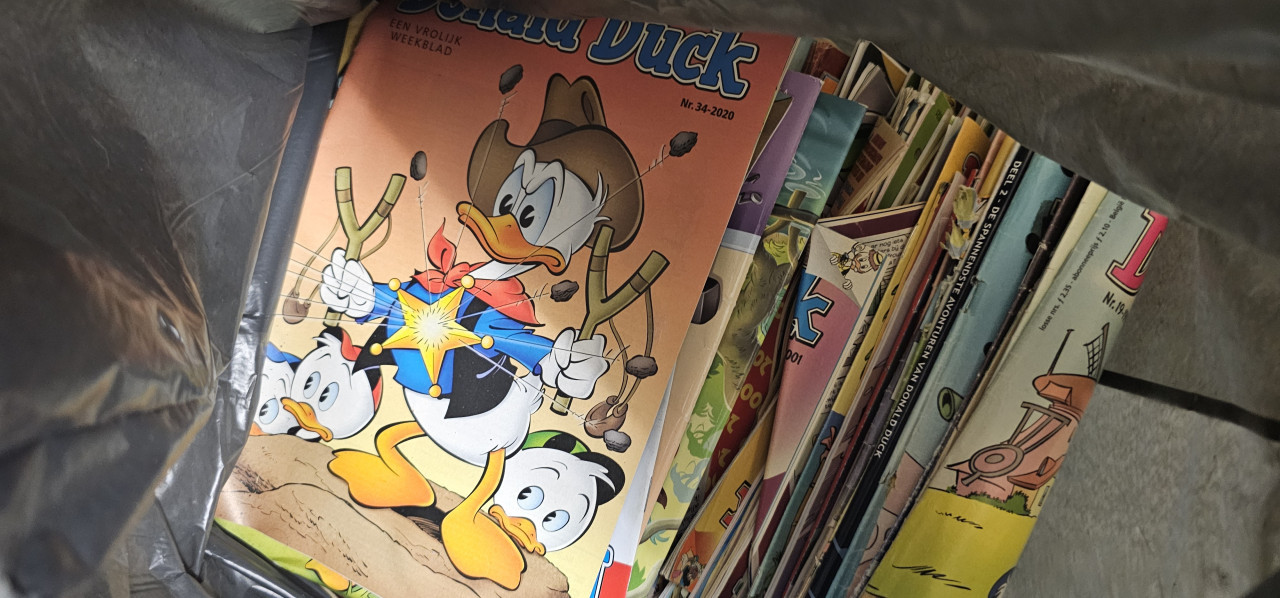Donald ducks , 4 zakken alles door elkaar