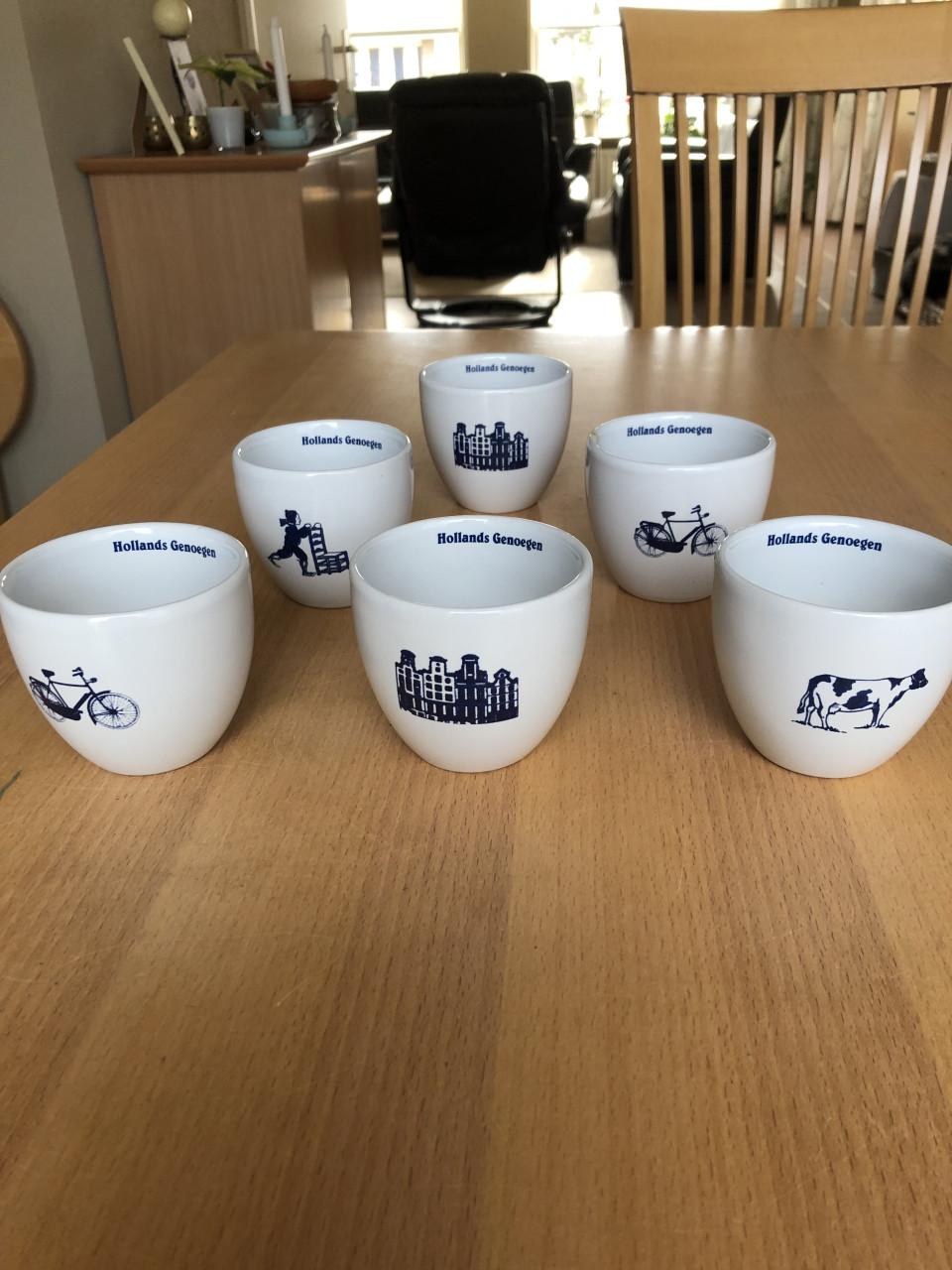 Te koop 2 x set van 6 kommetjes/mokjes.(nieuw).