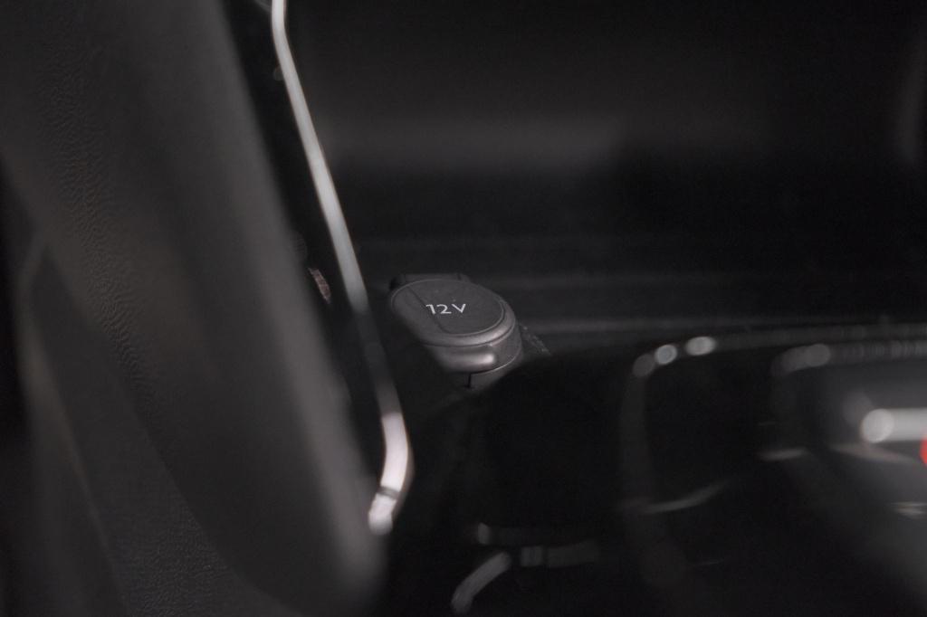 Peugeot 2008 1.2 hybrid 145 gt | camera | apple carplay | parkeersensoren