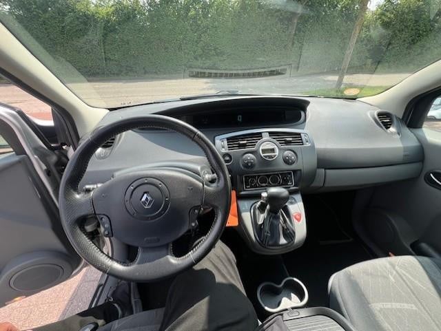 Renault Scenic 2.0-16v privilège luxe automaat