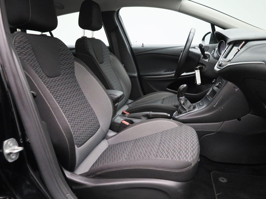 Opel Astra 1.2 business edition | parkeer sensoren | cruise control | dab |