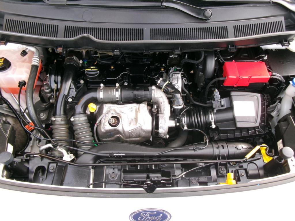 Ford Transit Courier 1.5 tdci airco, cr.contr navi, schuifd. tr.h.
