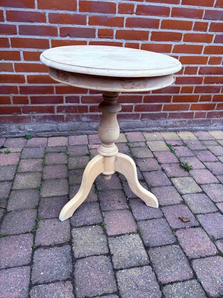 Houten bijzettafel