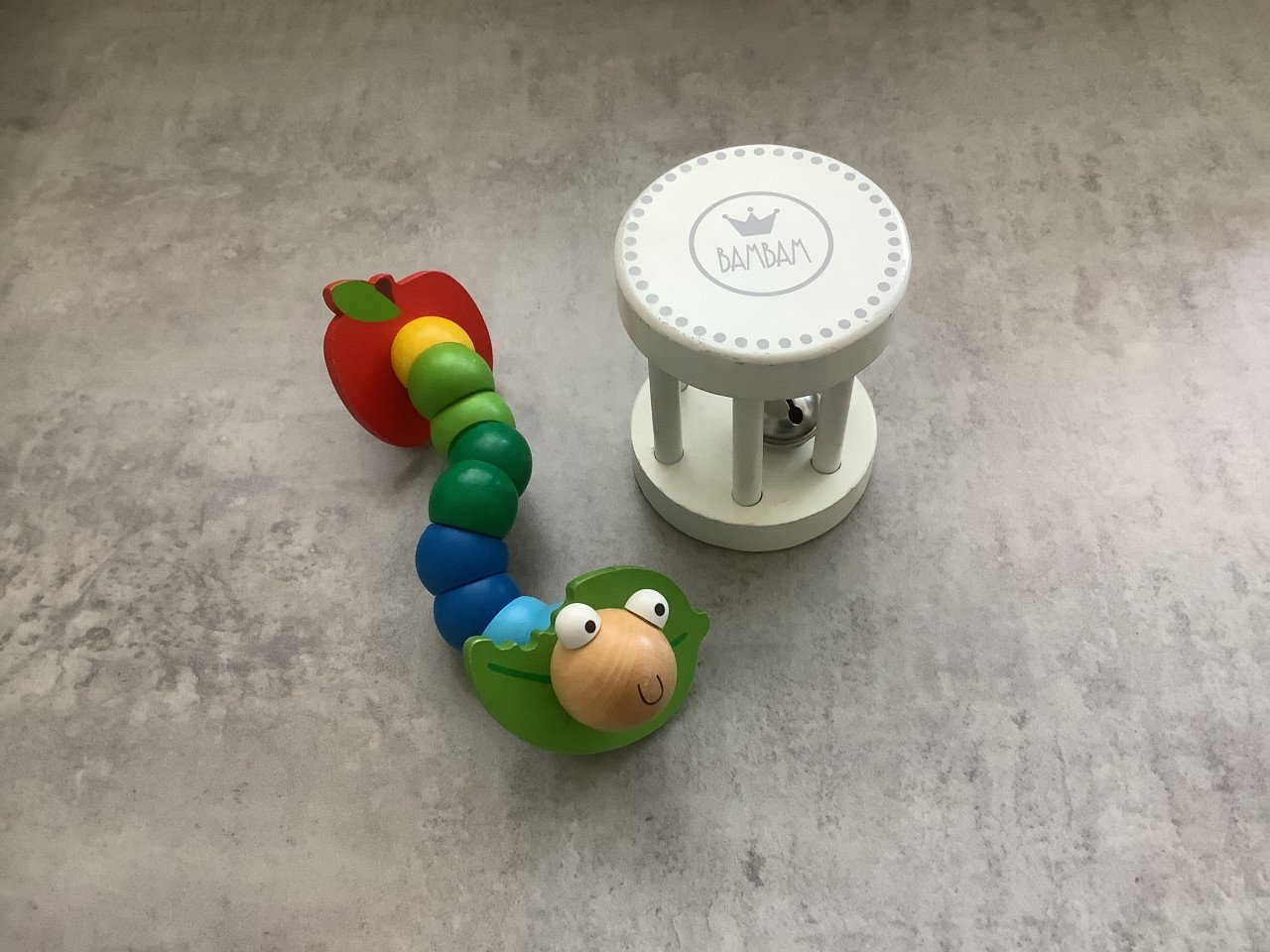 Houten Baby Speelgoed : Bambam - Rammelaar en Moses - de Rups  T.e.a.b.