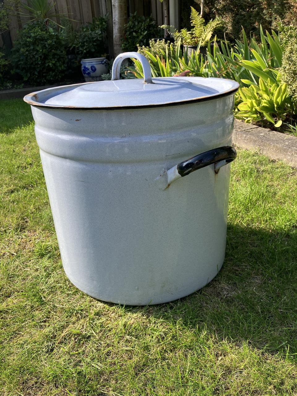Emaille stomer – grote steriliseerketel 42cm