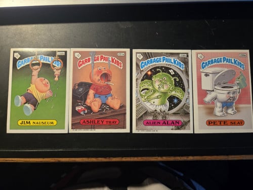 4 kaartjes Garbage pail kids 230b 231a 238b 239a