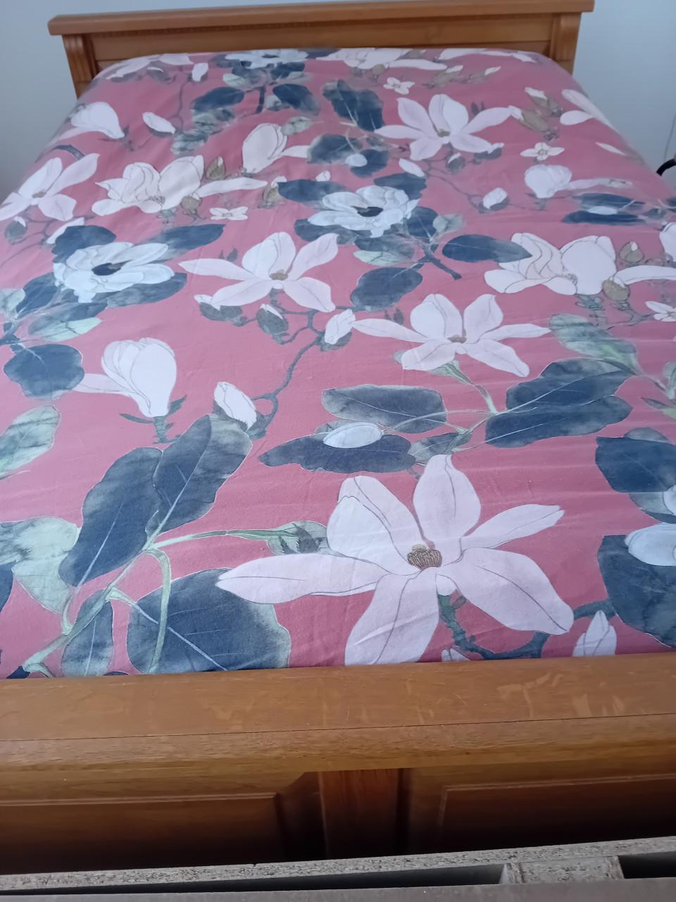 2 persoonsbed met schotelbodem