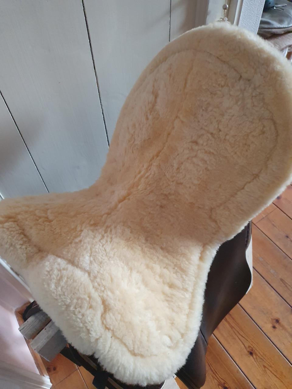 Dekjes BR onderlegger schapenwol full