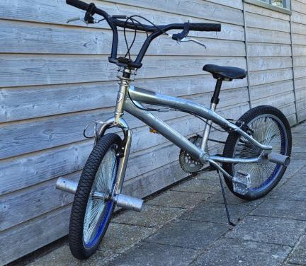 BMX freestyle fiets 20