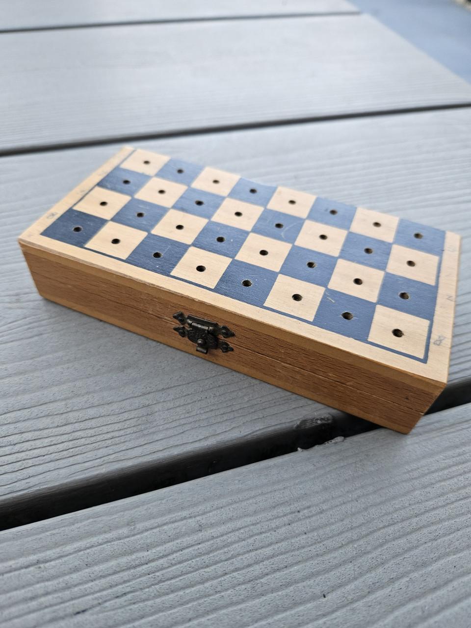 Vintage klein reis Schaakspel philos houten bord en stukken