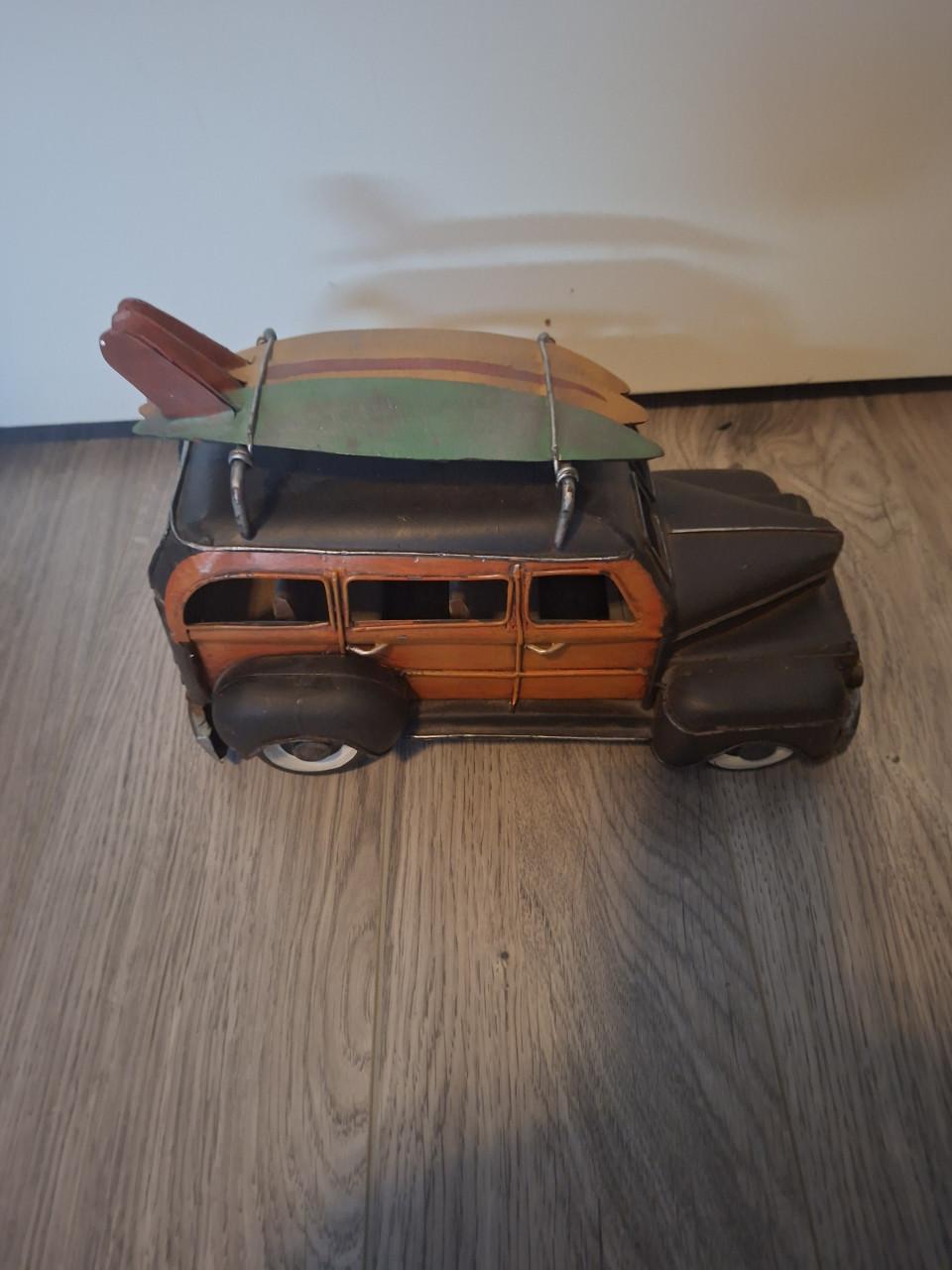 Metalen auto