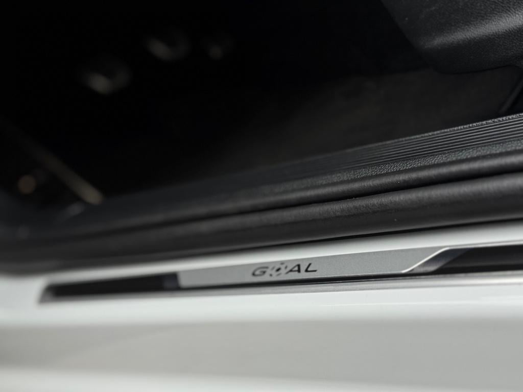 Volkswagen T-roc 1.0 tsi goal edition * stoelverwarming * carplay * camera