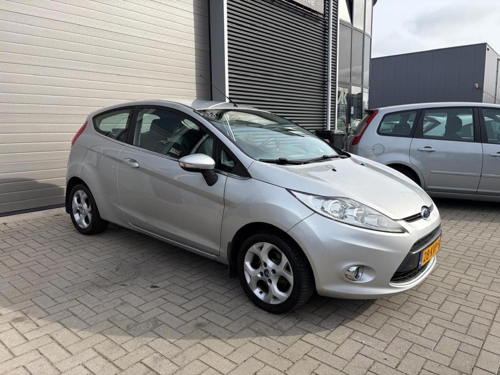 Ford Fiesta 1.25 titanium/155.000 nap/airco/lichtmetaal/pdc/