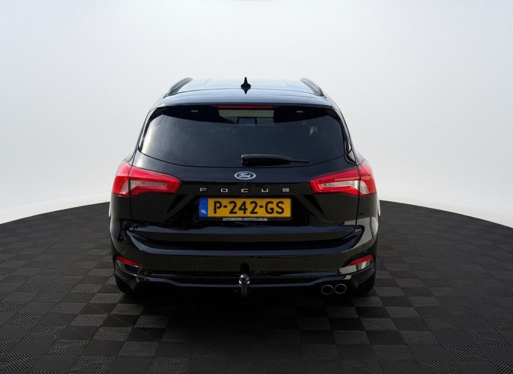 Ford Focus wagon 1.0 ecoboost st line business