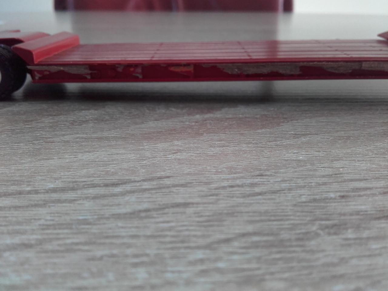 Volvo met dieplader van Conrad.