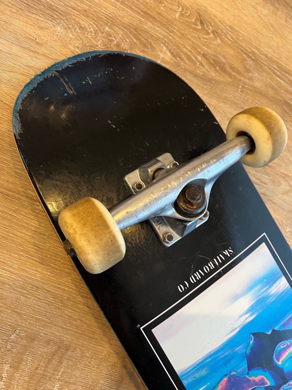 Skateboard skatedeluxe met wieltjes gebruikt