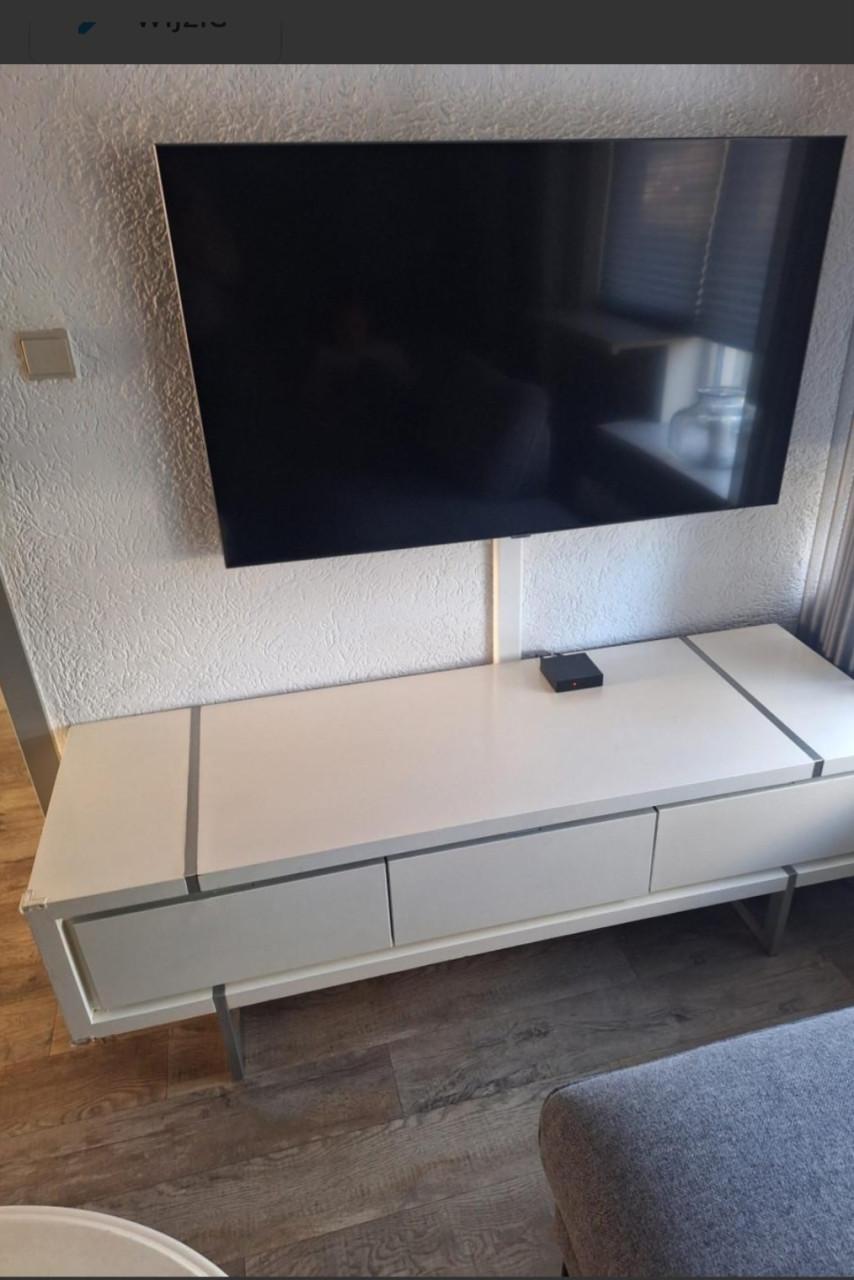 Tv kast gratis