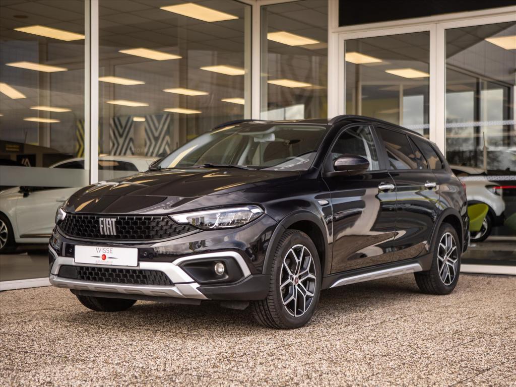 Fiat Tipo hatchback 1.5 hybrid 130pk cross automaat | camera | park. sensor