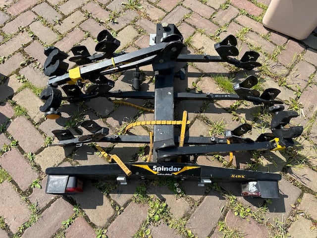 Kantelbare fietsendragen voor 3 fietsen