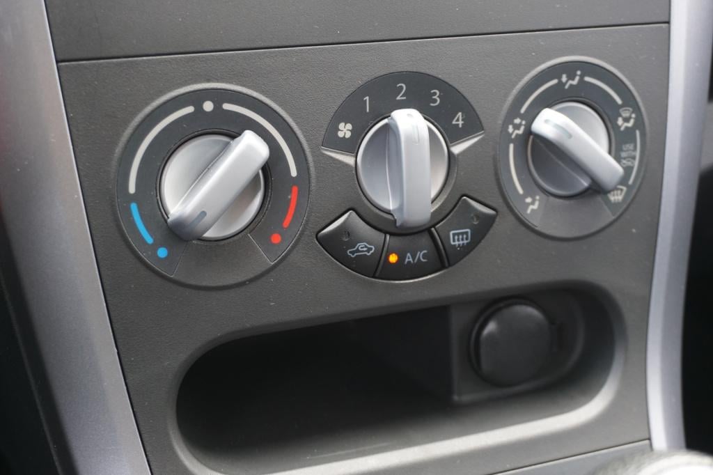 Opel Agila 1.0 edition airco / cruise / elektr. ramen / lm velgen / nap