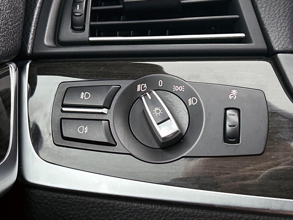 BMW 5 Serie 523i high executive | schuif/kanteldak |