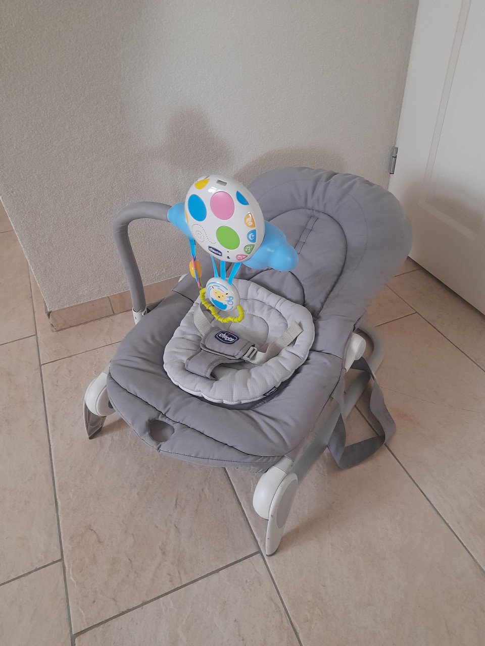 Chicco Wippertje met muziek (in goede nette staat )