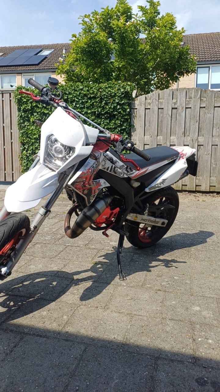 Derbi drd racing