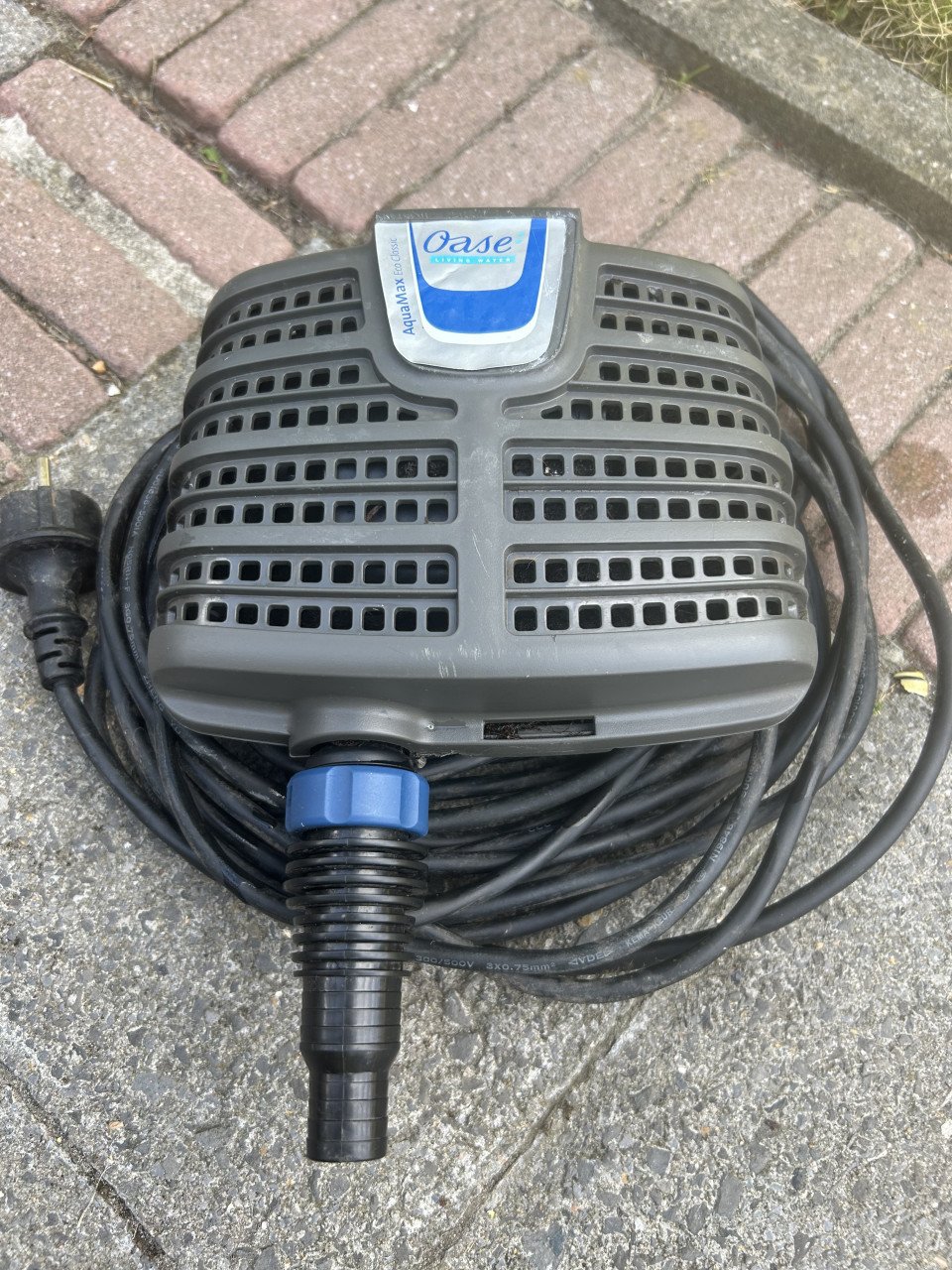 Te koop oase aquamax  eco classic 2500 sterke en zuinige Vijverpomp 40 watt