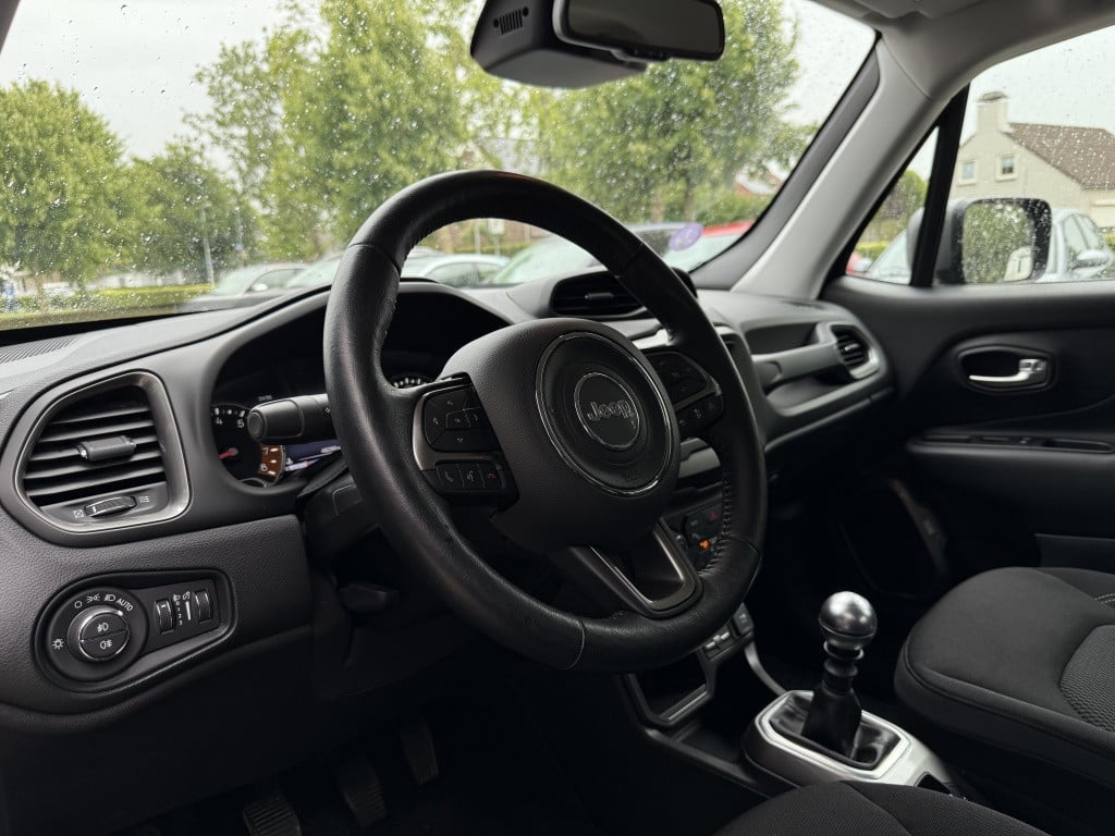 Jeep Renegade 1.0t limited // stoel en stuurverwarming // carplay //
