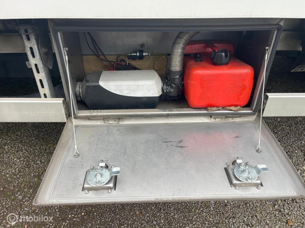 Mercedes-Benz Sprinter 5-t vrachtwagen/chassis bloemenwagen