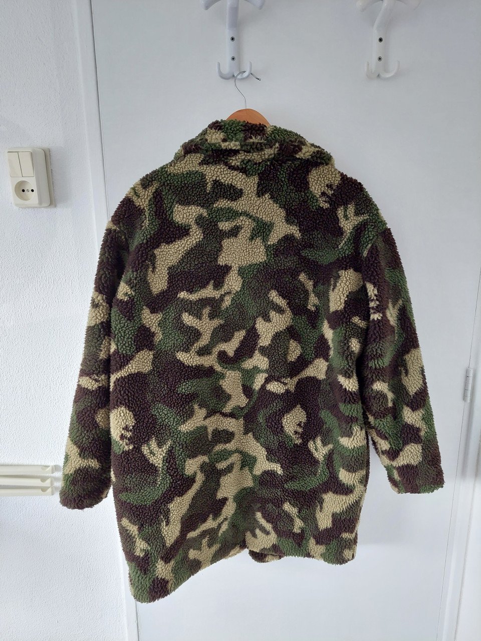 Te koop zgan 2 dames winterjassenen