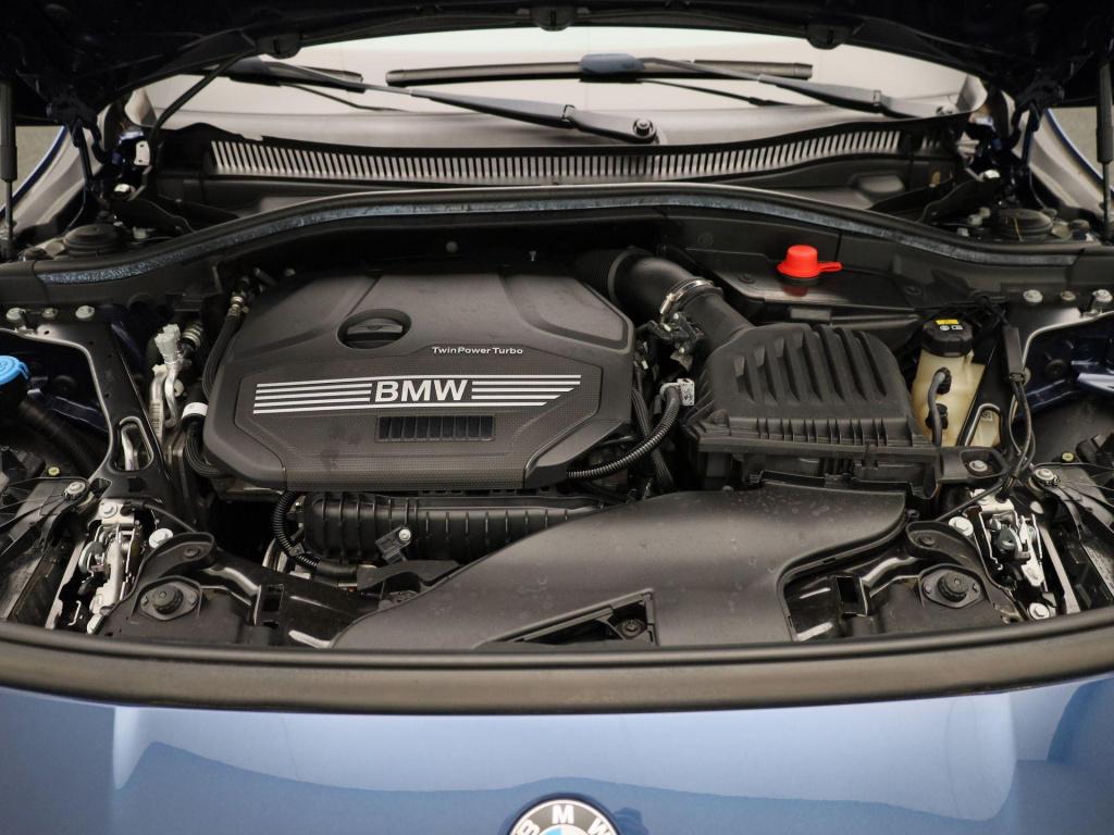 BMW 1 Serie 118i business edition | automaat | apple carplay / android auto