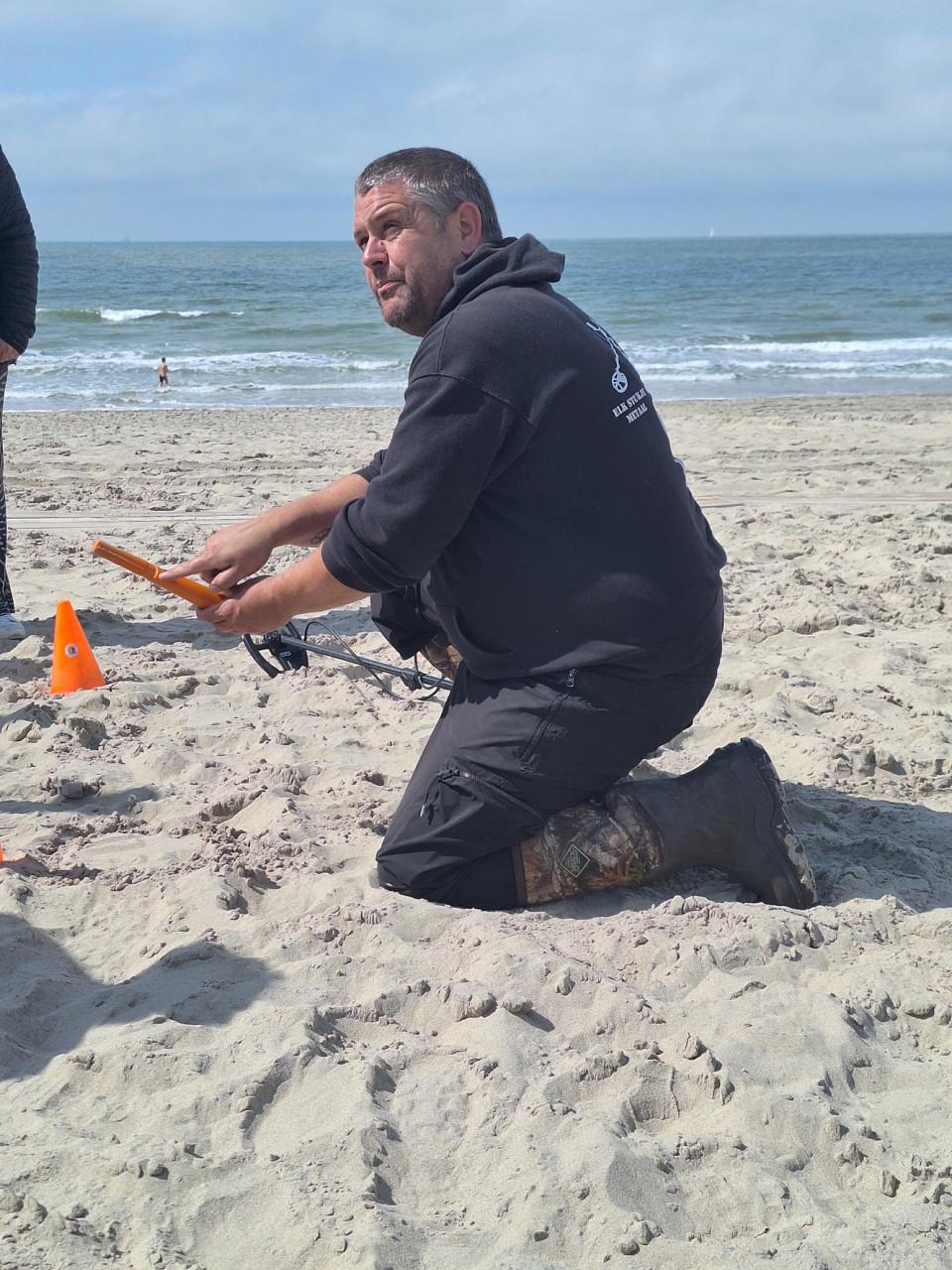 Metaaldetectie workshops op strandlocaties